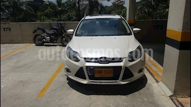 foto Ford Focus 2.0L Titanium usado (2014) color Blanco Oxford precio $43.000.000
