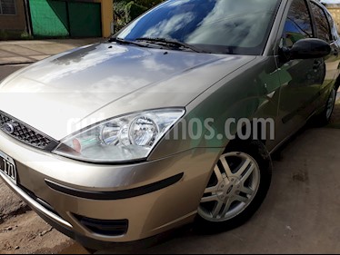 Foto venta Auto usado Ford Focus 5P 1.6L Edge Seguridad (2006) color Beige precio $150.000