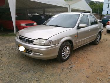Foto venta Carro usado Ford Laser Laser Xli (2002) color Perla precio $12.500.000