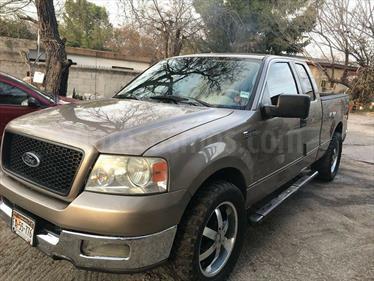 Foto venta Auto Seminuevo Ford Lobo XLT 4x2 Cabina Media (2005) color Arena precio $145,000