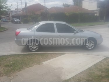 foto Ford Mondeo Ghia 2.0L usado (1998) color Gris Claro precio $130.000