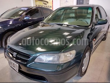 foto Honda Accord 2.3 EXR Aut usado (2000) color Verde Oscuro precio $159.000