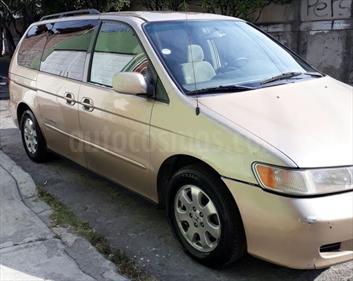 Foto venta Auto usado Honda Odyssey Touring (2001) color Arena precio $60,000