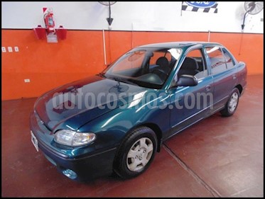 foto Hyundai Accent Gls usado (2000) color Verde precio $78.000