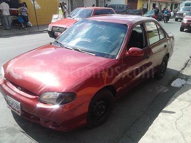 Hyundai Accent LS 1.5 Sinc. usado (2002) color Rojo Obscuro