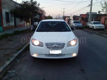 foto Hyundai Elantra GLS 1.6 usado (2010) color Blanco precio $4.200.000
