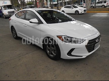 Foto venta Auto Seminuevo Hyundai Elantra GLS TM (2017) color Blanco precio $255,000