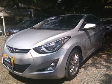 Hyundai Elantra Premium usado (2015) color Plata precio $46.000.000