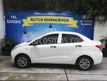 Foto venta Auto Seminuevo Hyundai i10 Sedan GL Aut (2017) color Blanco