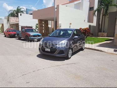 Foto venta Auto Seminuevo Hyundai i10 Sedan GL MID (2017) color Gris precio $132,000