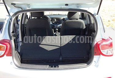 Foto venta Auto usado Hyundai i10 GLS (2015) color Gris precio u$s6.500