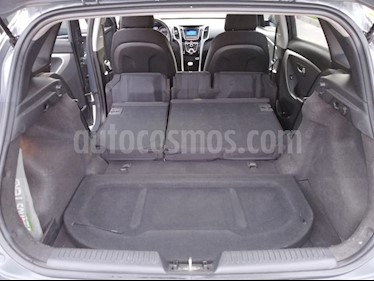 foto Hyundai i30 1.6L GLS usado (2013) color Gris precio $7.250.000