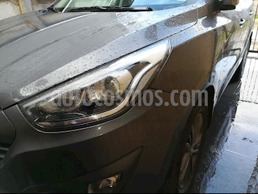 Foto Hyundai Tucson 2.0 GL CRDi 4x2 usado (2015) color Gris precio $11.300.000