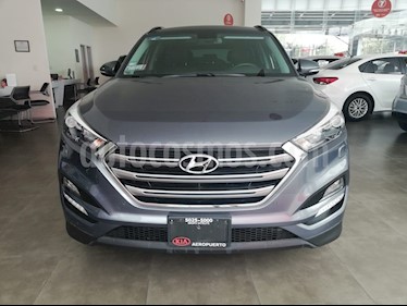 Foto venta Auto Seminuevo Hyundai Tucson Limited Tech (2017) color Gris