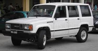 Foto venta carro usado Isuzu Trooper Caribe (2004) color Blanco Crema precio BoF200.000.000