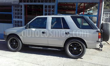 Foto venta carro Usado Isuzu Trooper Version sin siglas V6 3.2i 24V (1995) color Plata precio u$s1.300