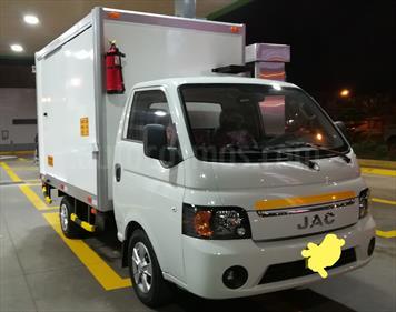 foto JAC Motors X200 2.8L Tdi usado (2017) color Blanco Platinado precio $15,500