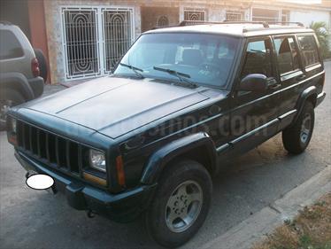 Foto Jeep Cherokee Classic Auto. 4x4 usado (1997) color Verde Oliva precio u$s1.900