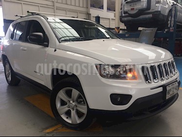 Foto venta Auto Seminuevo Jeep Compass 4x2 Latitude Aut (2014) color Blanco precio $240,000