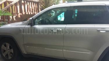 foto Jeep Grand Cherokee Laredo 4.7L Aut 4x4 usado (2011) color Gris precio u$s12.000