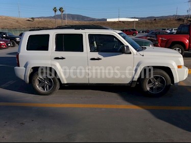 Foto venta Auto Seminuevo Jeep Patriot 4x2 Base (2008) color Blanco precio u$s5,800