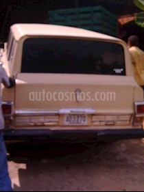 Foto venta carro usado Jeep Wagoneer 4X2 (1967) color Celeste precio u$s1.000