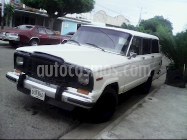 Jeep Wagoneer 4X2 usado (1977) color Blanco precio u$s850