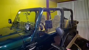 Foto venta Auto usado Jeep Wrangler X 4x4 4.0L Techo Lona Aut (1997) color Verde precio $143,000