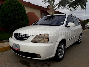 Foto venta carro Usado Kia Carens 2.0L (2007) color Blanco precio BoF280.000