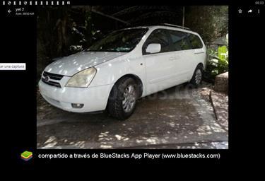 foto Kia Carnival GS Auto. usado (2007) color Blanco precio BoF200.000.000