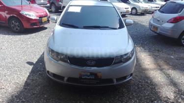 foto KIA Cerato Forte 1.6L usado (2010) color Plata precio $29.500.000