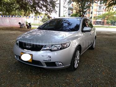 foto KIA Cerato Forte 1.6L usado (2011) color Plata precio $33.000.000