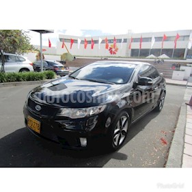 foto KIA Cerato Koup 1.6L Aut usado (2010) color Negro precio $32.000.000
