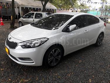 KIA Cerato Pro 1.6L Aut usado (2015) color Blanco precio $57.000.000