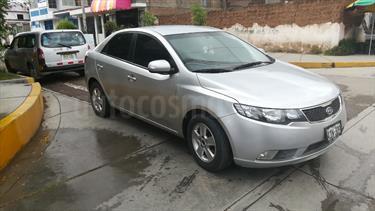 KIA Cerato 1.6 L usado (2010) color Gris Metalico precio u$s7,500