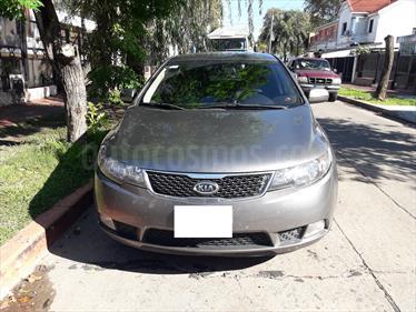 Foto venta Auto Usado KIA Cerato Forte EX 1.6 Full (2011) color Gris Oscuro precio $210.000
