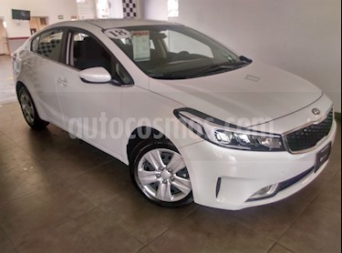 Foto venta Auto Seminuevo Kia Forte LX Aut (2018) color Blanco precio $260,000