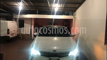 Foto venta Auto Seminuevo Kia Optima 2.4L GDI LX (2017) color Blanco Perla precio $380,000