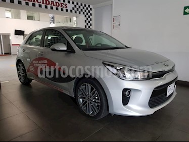 Foto venta Auto Usado Kia Rio Hatchback EX Pack Aut (2018) color Plata precio $280,000