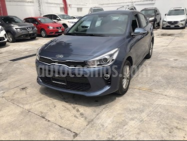 Foto venta Auto Seminuevo Kia Rio Sedan EX Aut (2018) color Azul precio $270,000
