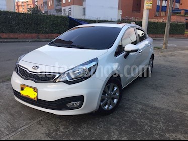 foto KIA Rio 1.4L Full Aut usado (2013) color Blanco precio $33.000.000