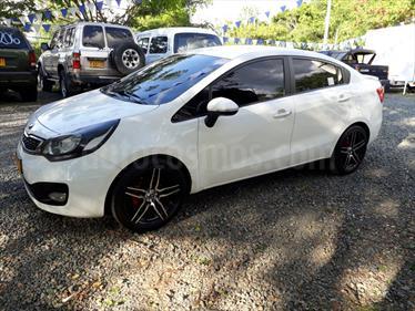 KIA Rio 1.4L Spice usado (2014) color Blanco precio $37.500.000