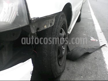 foto Kia Rio LS Sinc. 1.5 usado (2007) color Blanco precio u$s1.300