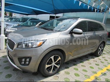 Foto venta Auto Seminuevo Kia Sorento EX Pack SWD (2017) color Gris Espejo precio $510,000