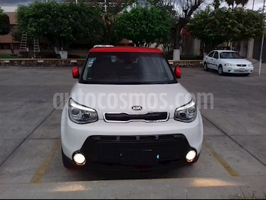 Foto venta Auto Seminuevo Kia Soul EX Aut (2016) color Blanco precio $253,000