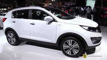 foto Kia Sportage 2.0L 4x2 usado (2015) color A elección precio BoF35.000.000