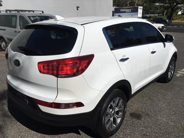 Foto Kia Sportage 2.0L 4x2 usado (2016) color Blanco precio BoF100.000.000