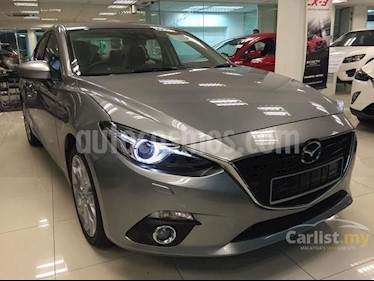 foto Mazda 3 Sedán 2.0L Aut usado (2015) color Gris precio BoF335.000.000