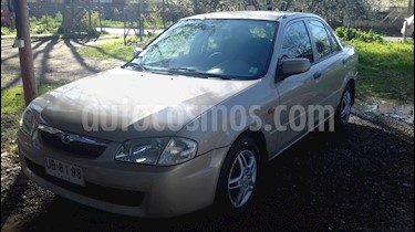 Mazda 323 1.6 GLX Aut usado (2001) color Beige precio $2.600.000