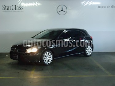 Foto venta Auto Usado Mercedes Benz Clase A 180 CGI Aut (2015) color Negro precio $275,000